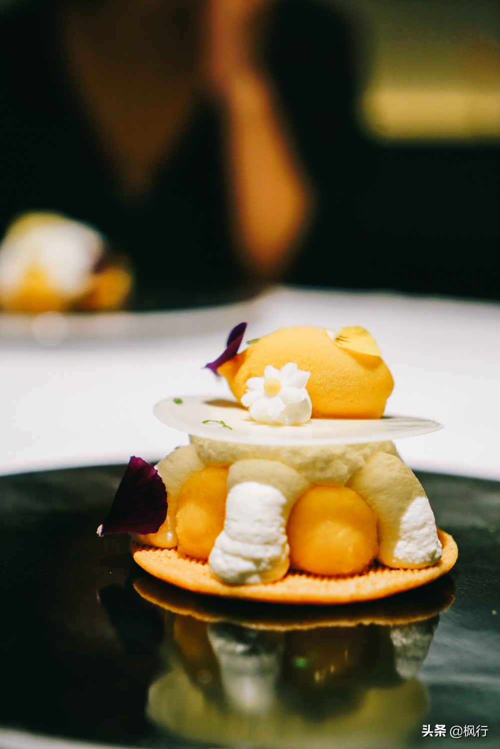 豪华王府饭店的餐厅周菜单，颜值高如帅主厨，老百姓也消费得起