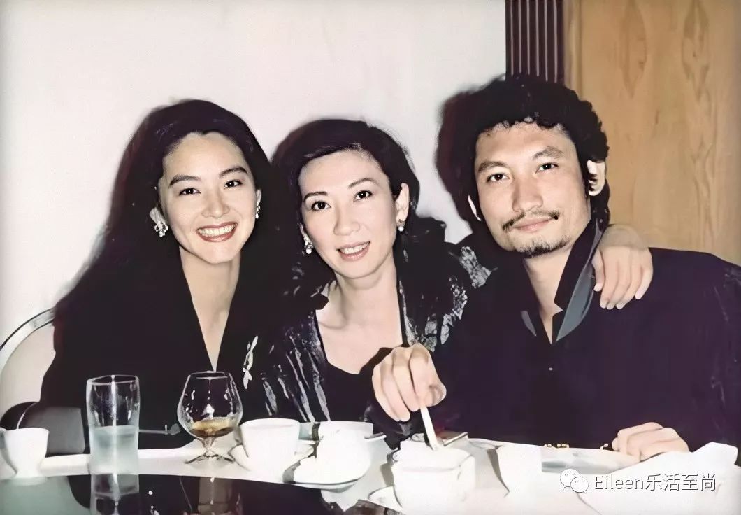 寰愬厠鍜屽瀛愭柦鍗楃敓鐖辨儏鏁呬簨,寰愬厠涓庡墠濡绘柦鍗楃敓