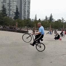 千万别惹女人搞笑视频,爆笑gif姑娘你已经突破天际啊