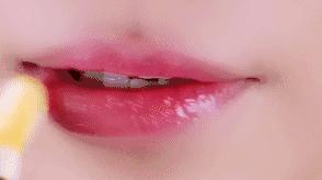 单独一个口红可以变成很多颜色,只有一支口红怎么做到不掉色