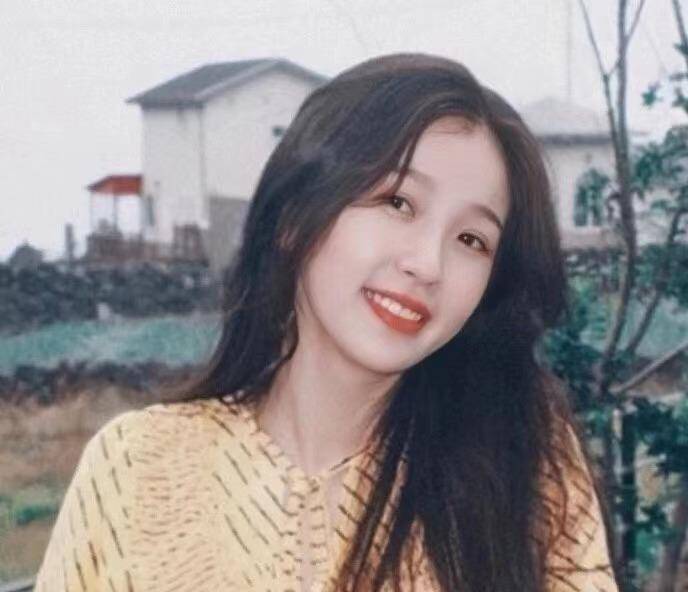 草莓鼻怎么解决黑头困扰,什么办法可以根除草莓鼻