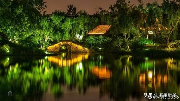 湖光秋月两相和古诗,湖光秋月两相和的诗意