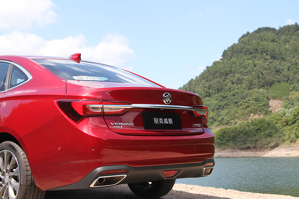 全款6万多的新款君越,速腾与君越综合考虑哪个更值得买