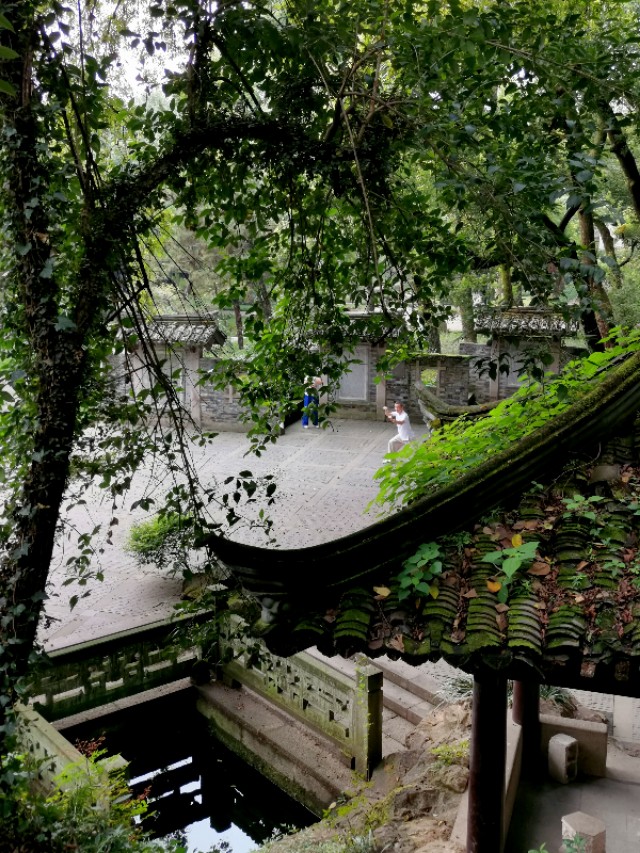 绍兴越王山的历史传说,绍兴古越龙山风景区