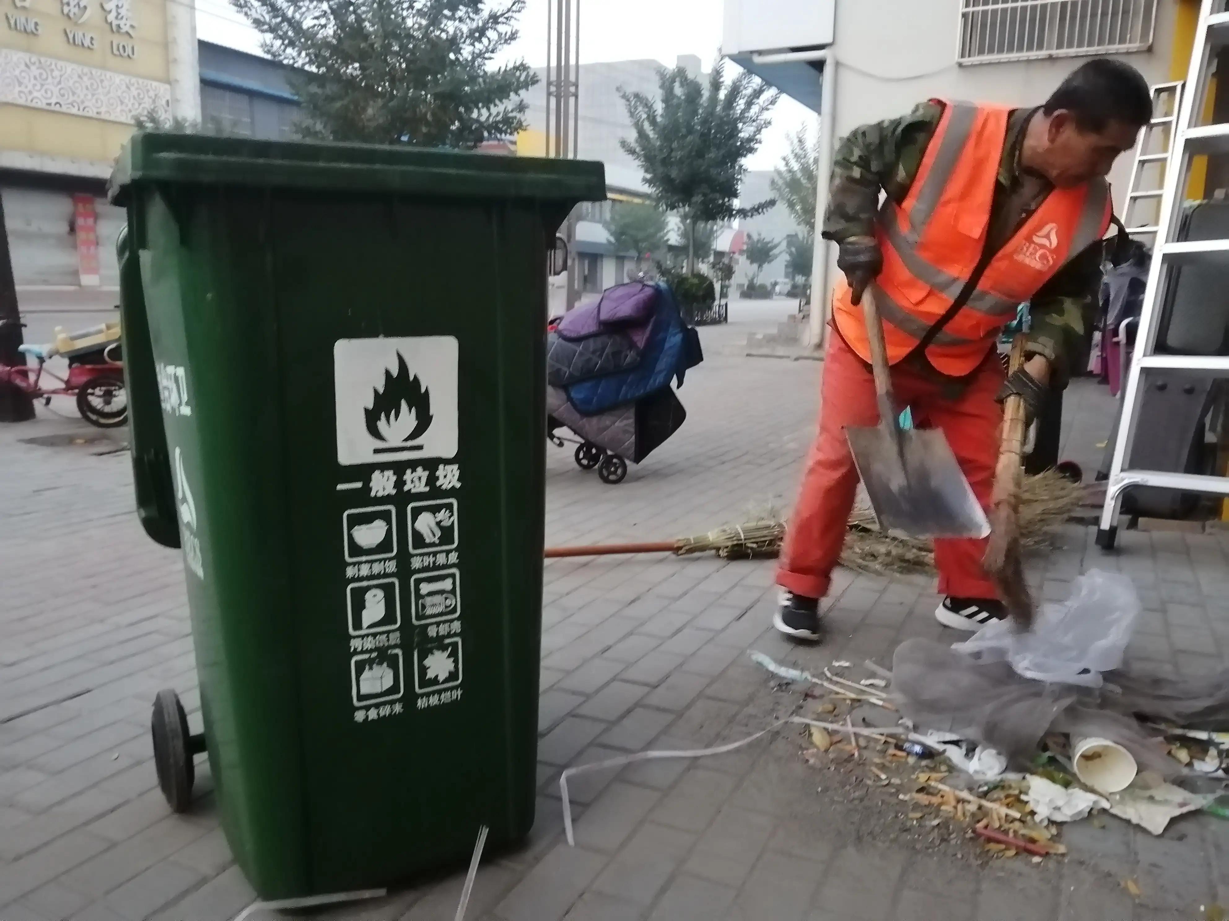 李民棵是环卫战线上的老黄牛