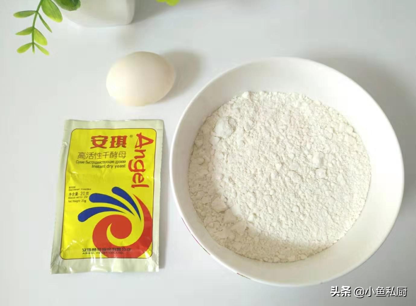 懒人油条做法只用面粉鸡蛋和水,油条的家常做法简单又好吃放鸡蛋