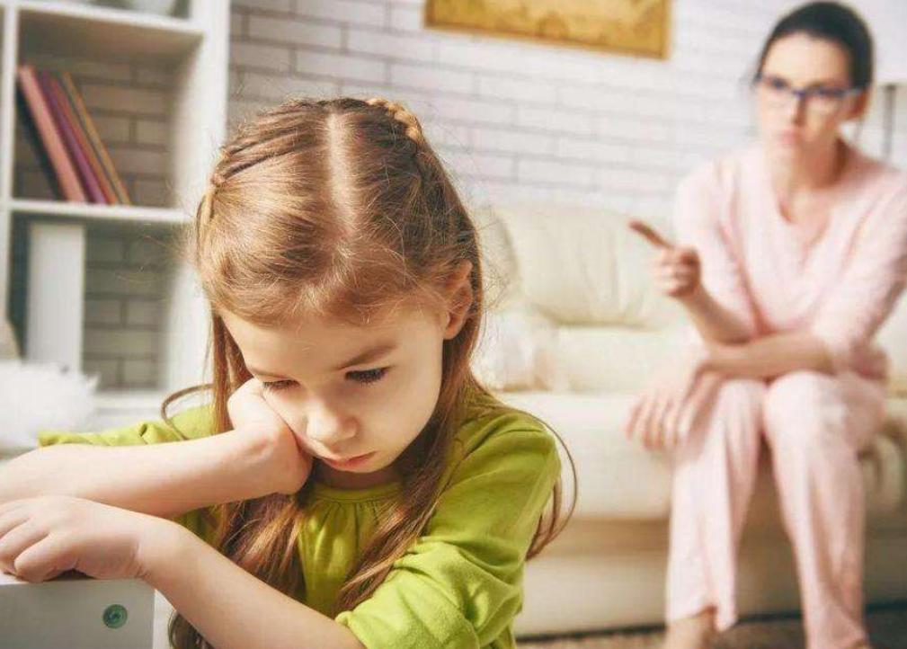 孩子被欺负家长无能为力的感觉,孩子被欺负让孩子还手才是答案