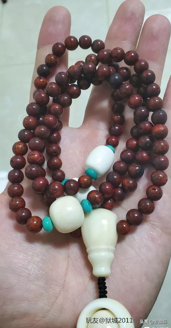 奶奶盘了30年的菩提手串,盘了40年菩提根手串