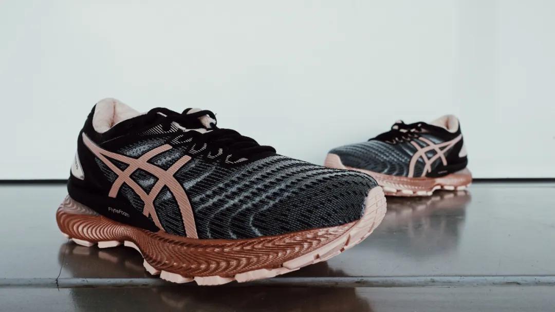 asics亚瑟士跑鞋怎么选,asics亚瑟士四代