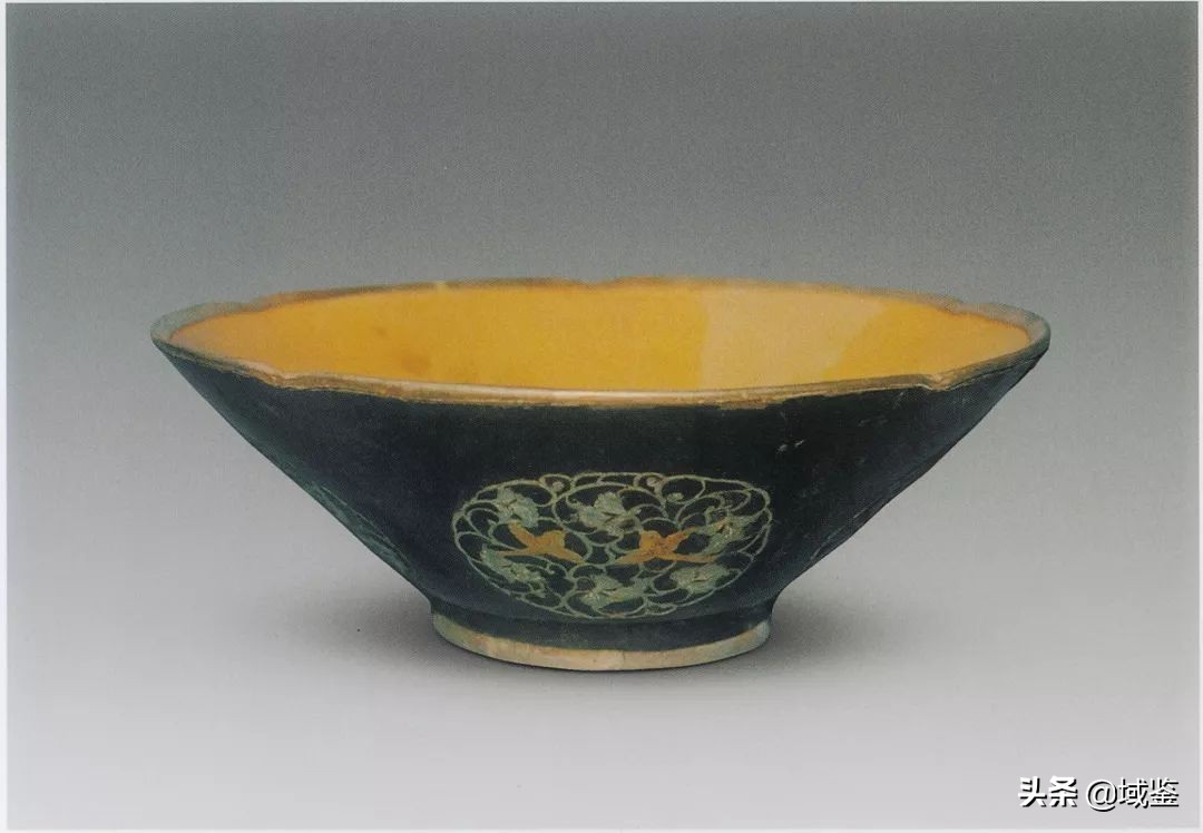 法门寺地宫秘色瓷图片,法门寺地宫出土秘色瓷底部图片