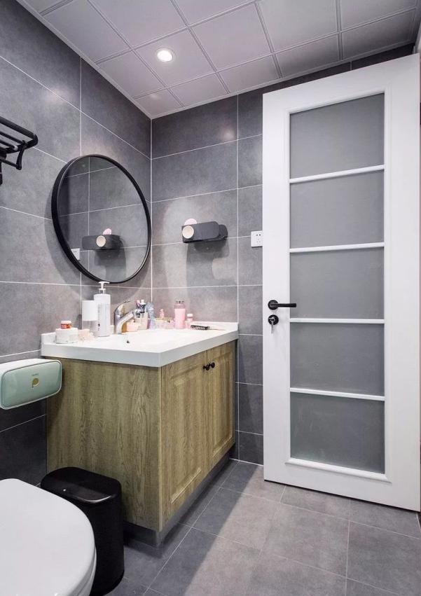 卫生间除了装铝合金门，这5款颜值爆表的门，再贵依然有人选