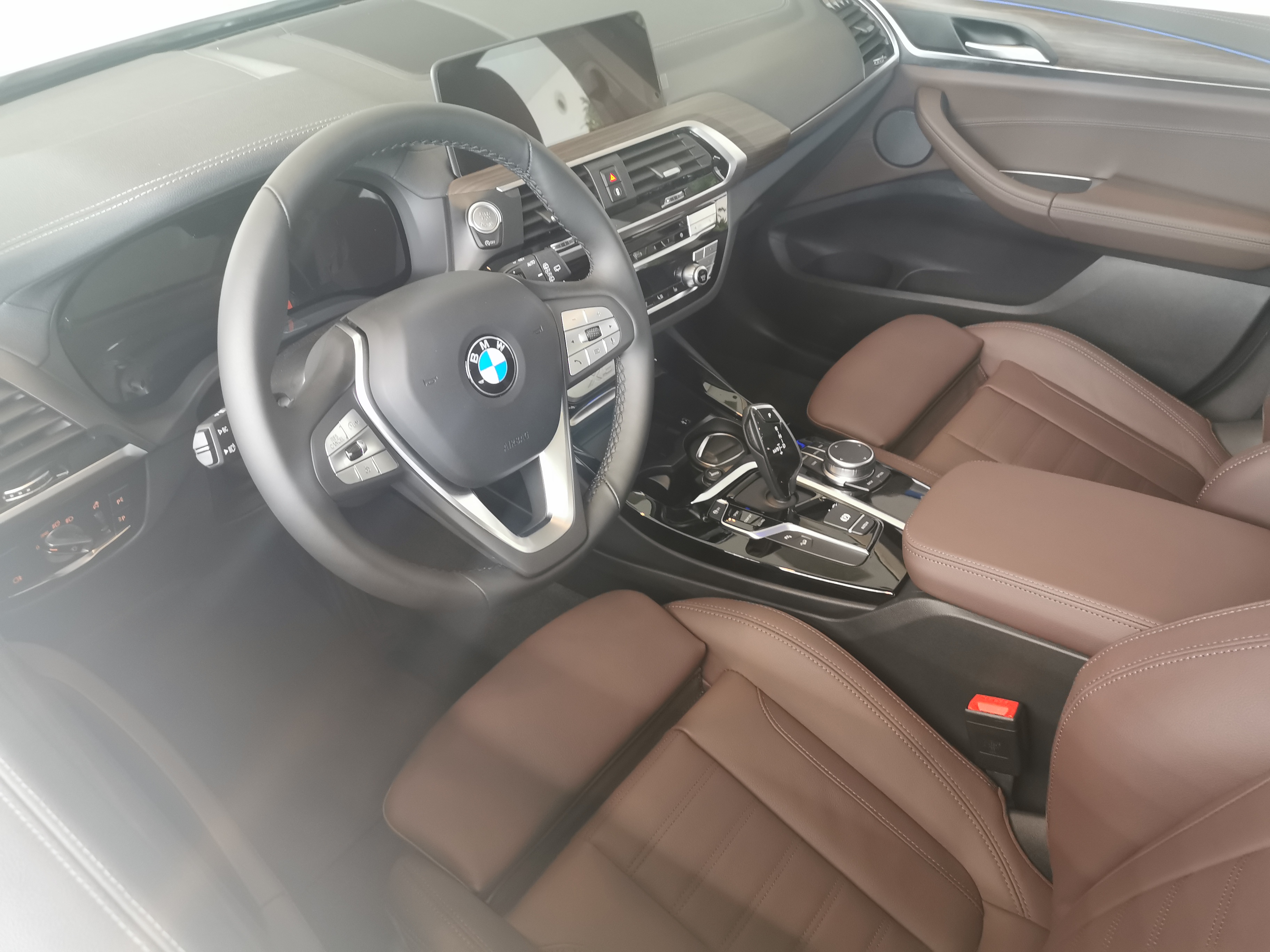 新款宝马x328i值得买吗,80后大叔宝马车