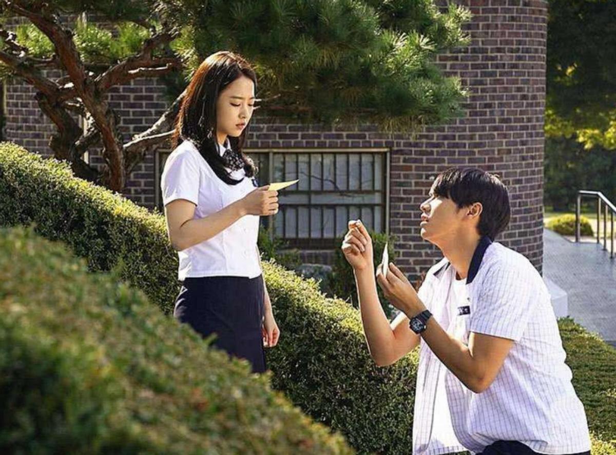 早恋的十大危害,孩子早恋的表现及正确处理方法