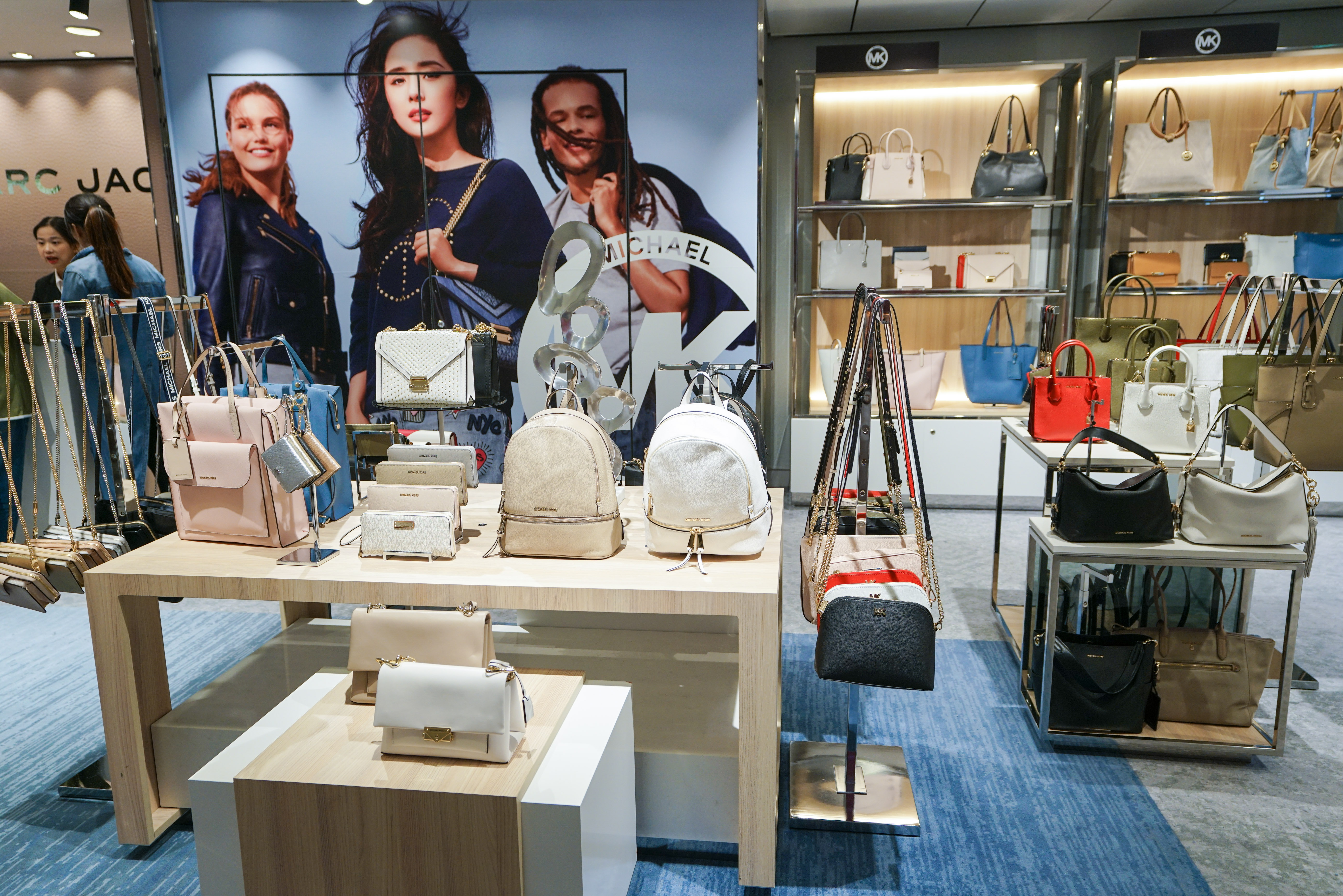 宝格丽、Tiffany开幕，皇家加勒比海洋光谱号购物指南