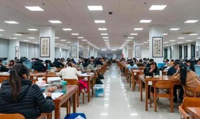 学硕和专硕难度差距大么,学硕和专硕的差距有多大