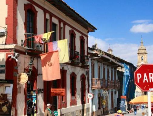 这个国家的城市公开售卖防弹衣，球赛输了，球员可能还会遭到追杀