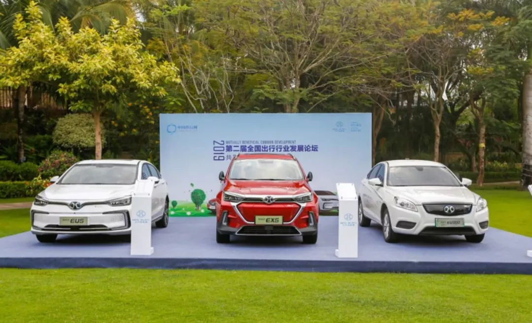 三亚跑滴滴多少钱一公里,三亚跑滴滴租车需要多少钱