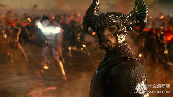 看腻了小鲜肉？《海王》凭肌肉和女神实现口碑逆袭：DC漫改指南