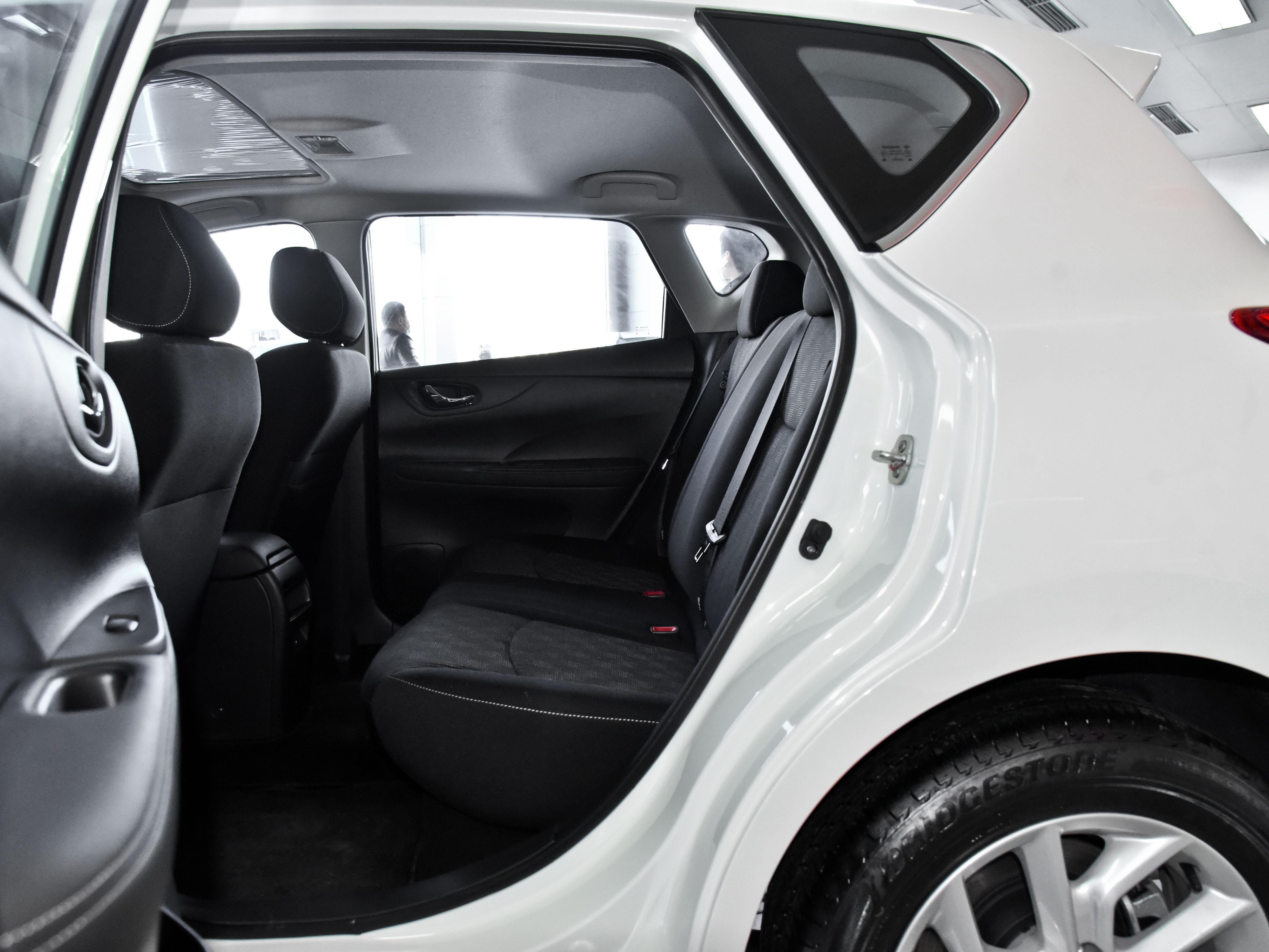 高尔夫骐达空间对比,高尔夫嘉旅与骐达哪个更值得入手