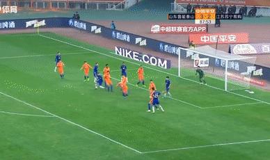 中超被犯规后骂裁判,中超球员被犯规后辱骂裁判