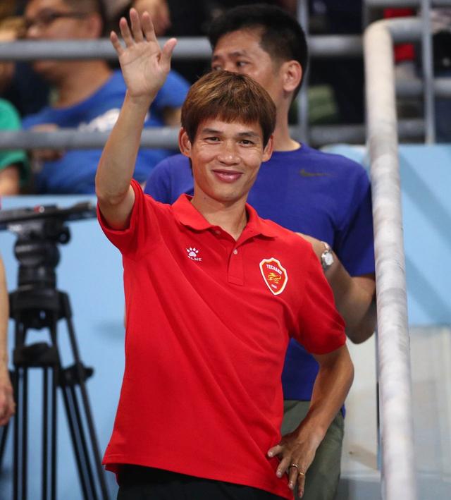 恒大现任老队长,恒大足球功勋老队长