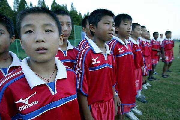 武磊努力上进,国足重大转折武磊终于盼到这一天