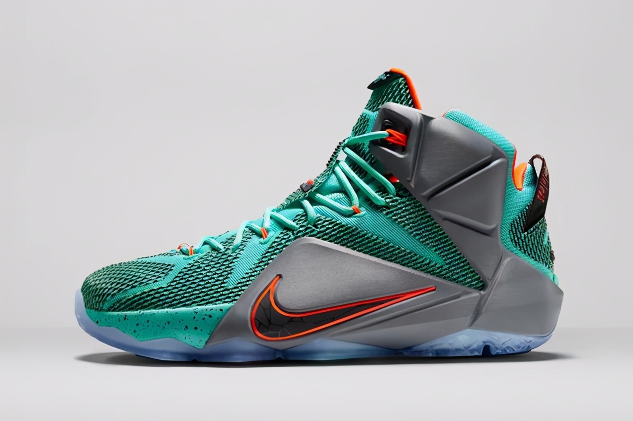 詹姆斯19代翻新,詹姆斯20代配色曝光