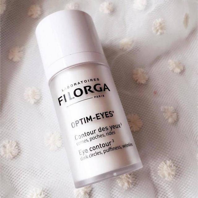 年轻人一定要用雅诗兰黛,年轻人该用眼精华还是要用眼霜