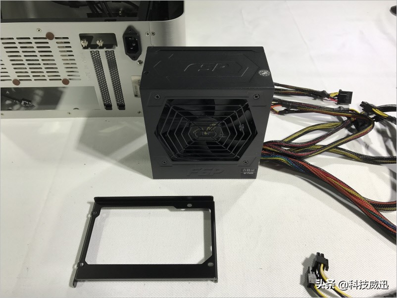 小巧的家用综合主机电脑硬件装机教程迷你静音