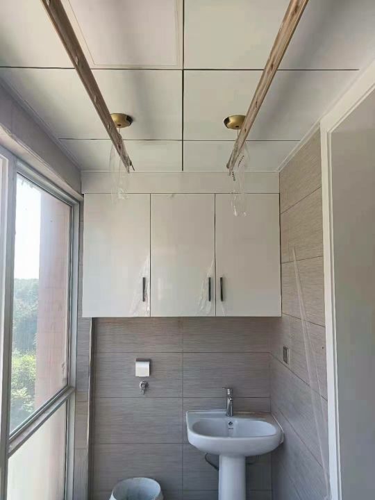 淡雅的橱柜,清新不锈钢橱柜