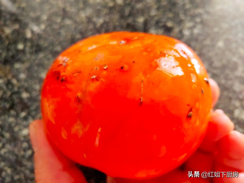 吃了不熟的柿子怎么去除柿子涩味,柿子涩口怎么处理