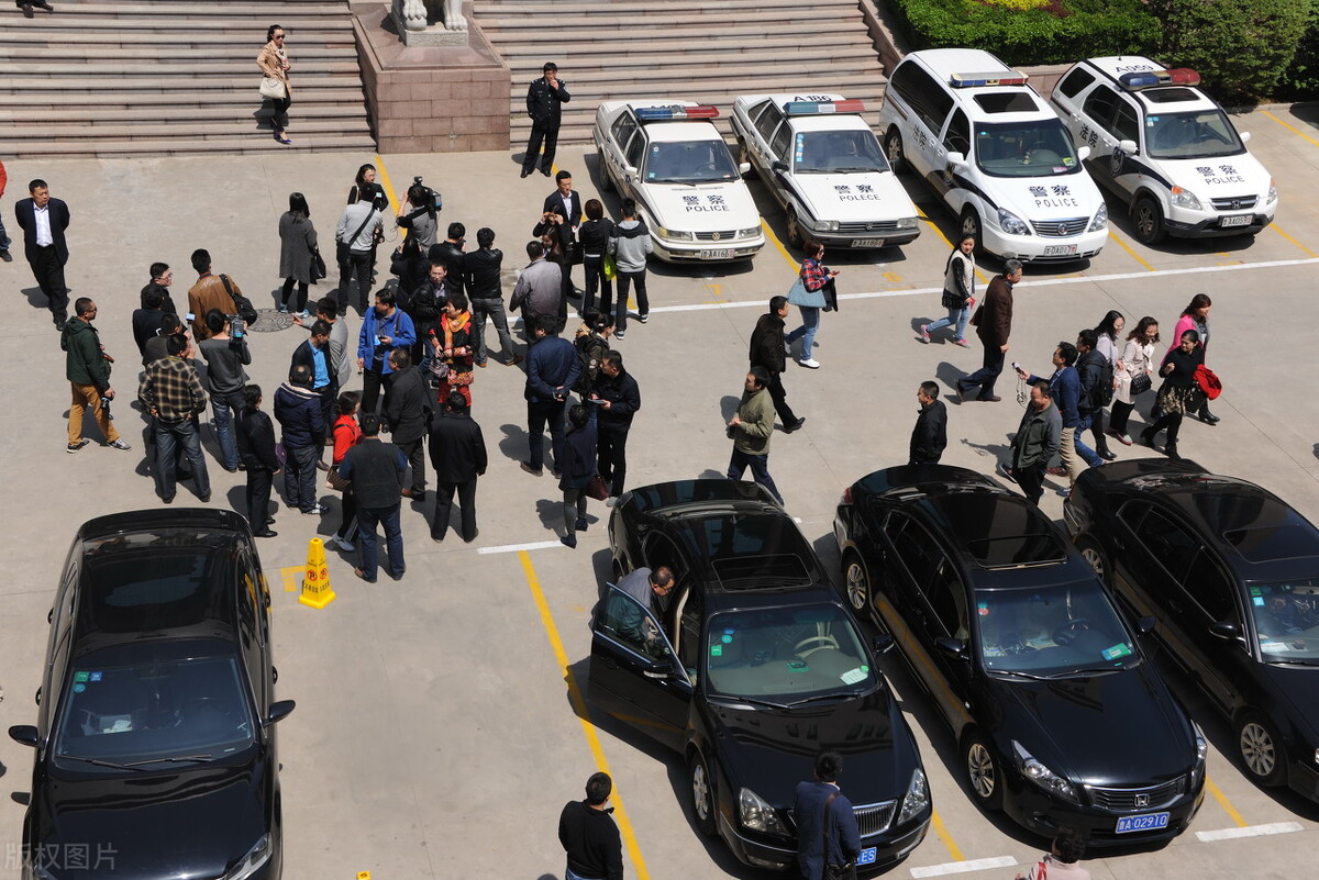 滴滴双证司机合法吗,滴滴司机怒怼客服晕车