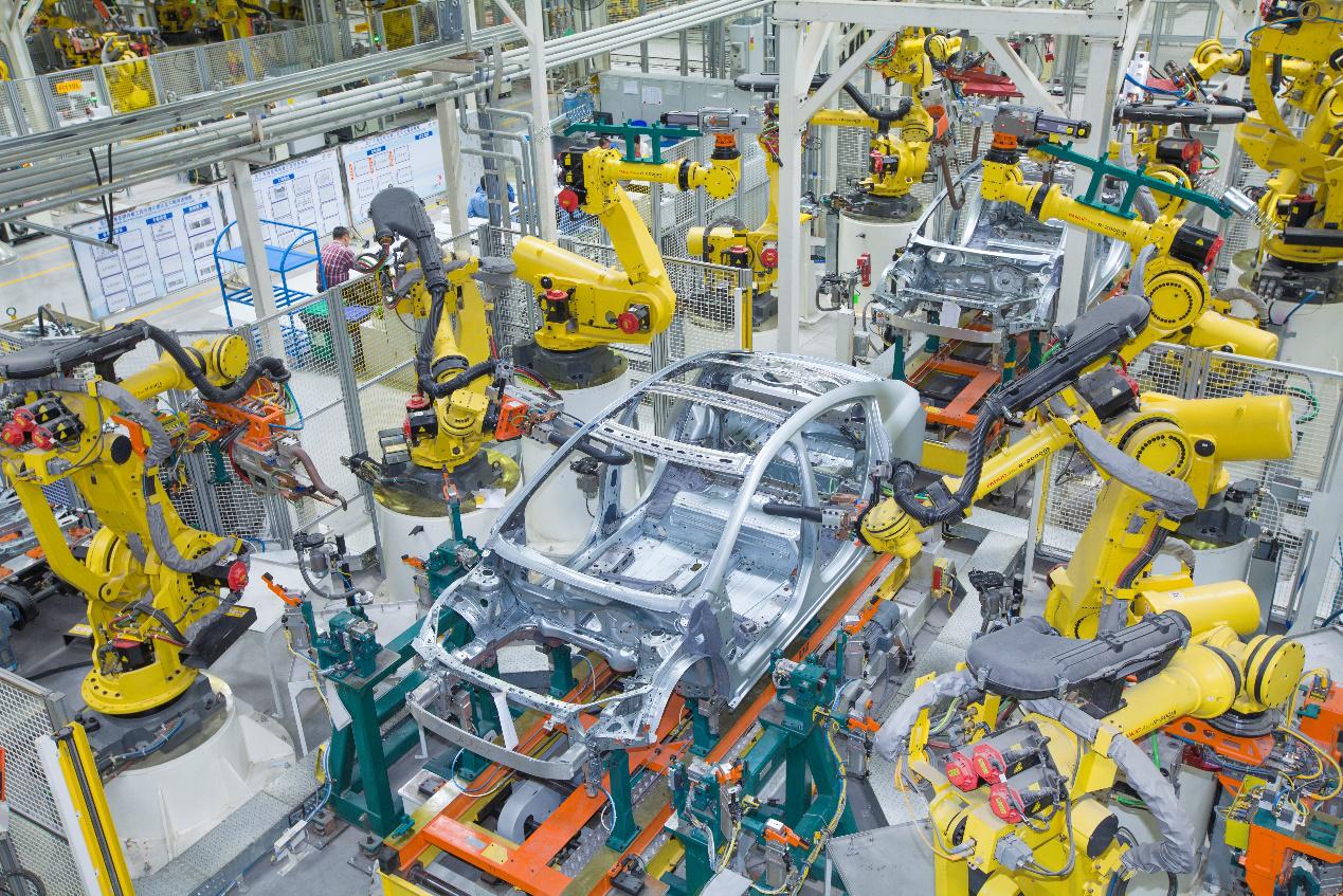 正能量：大学生眼中的汽车制造——上汽通用北盛汽车工厂（二）