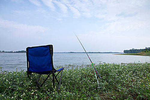 爱钓鱼到底是好事还是坏事,爱上钓鱼的正确方法