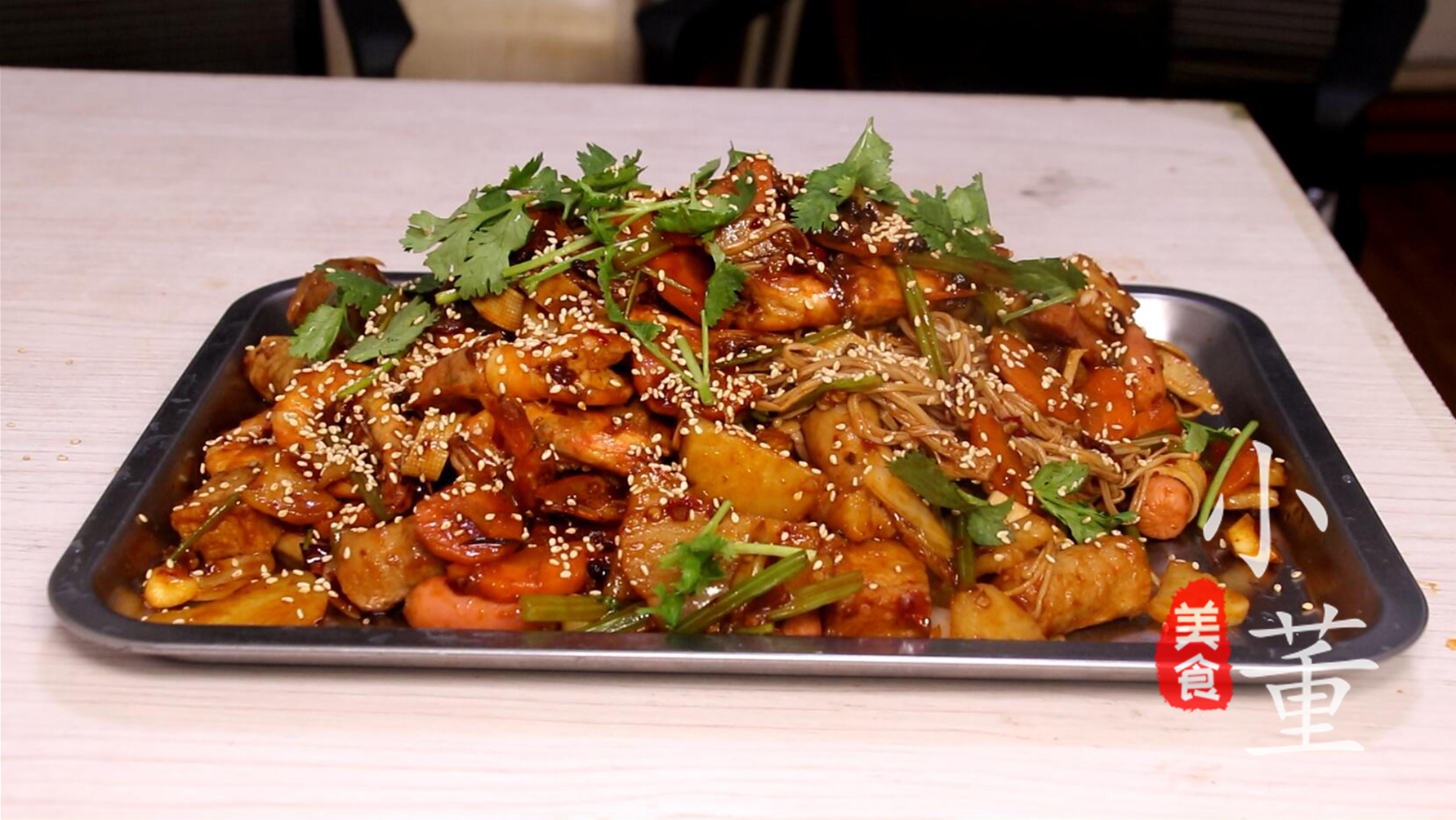 大厨制作麻辣香锅视频,最简单麻辣香锅怎么做才好吃