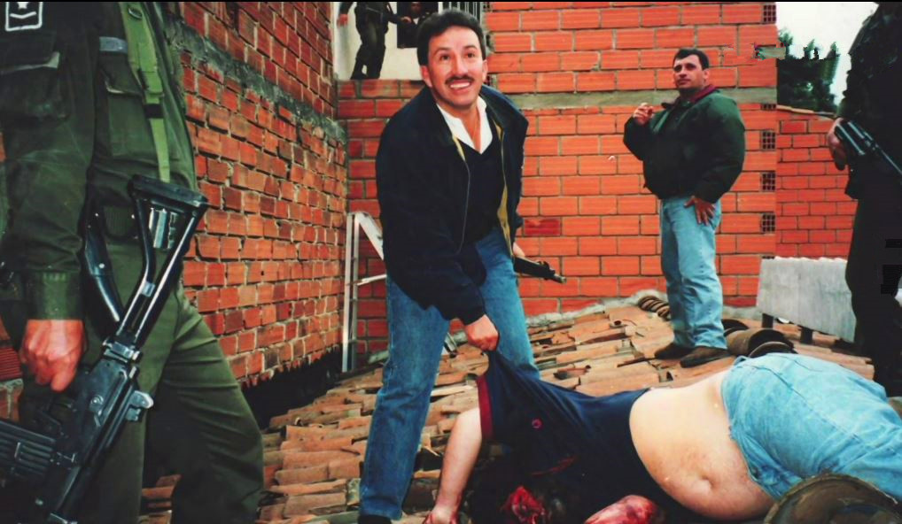 世界最大毒枭覆灭记，他曾向超级大国开战，将总统列入*杀暗**名单