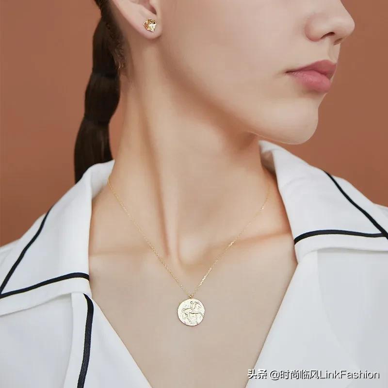 复古感元素,打造春天的时髦衣橱