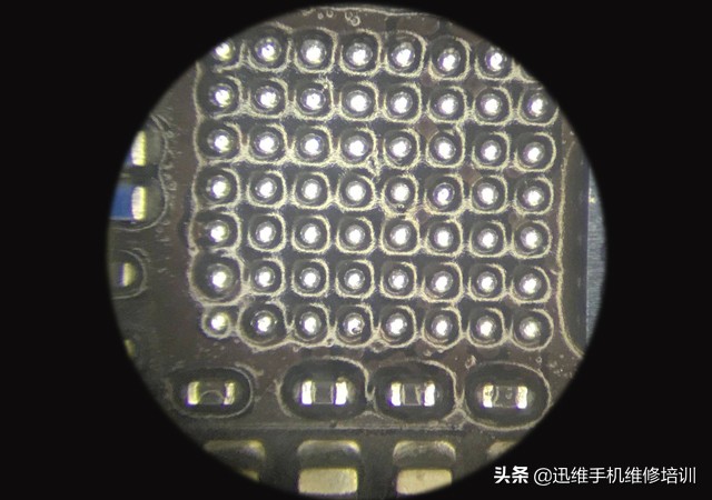 iphone8频繁重启解决办法,iphone8充电重复显示logo无法开机