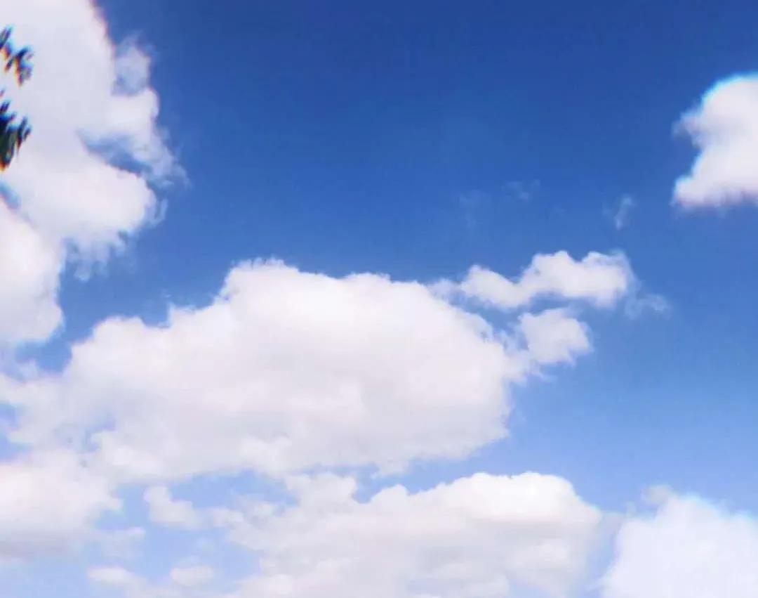 如何发朋友圈高级感吸引女生,有魅力的女生应该这样发朋友圈