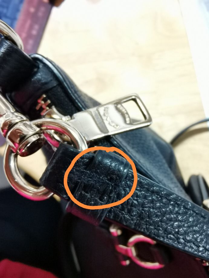 唯品会coach专柜款,唯品会买coach可以在官网查到吗