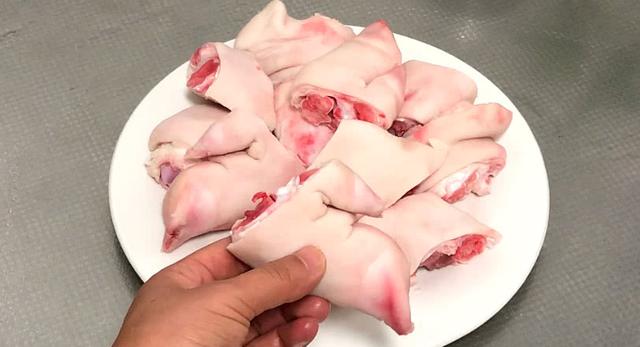 炖猪脚放醋可以让猪脚软烂吗,炖猪脚汤如何不焯水