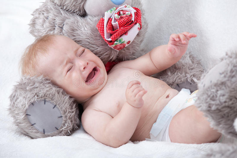 宝宝睡觉不踏实哭闹易醒推拿方法,宝宝睡觉不安稳翻来覆去怎么推拿