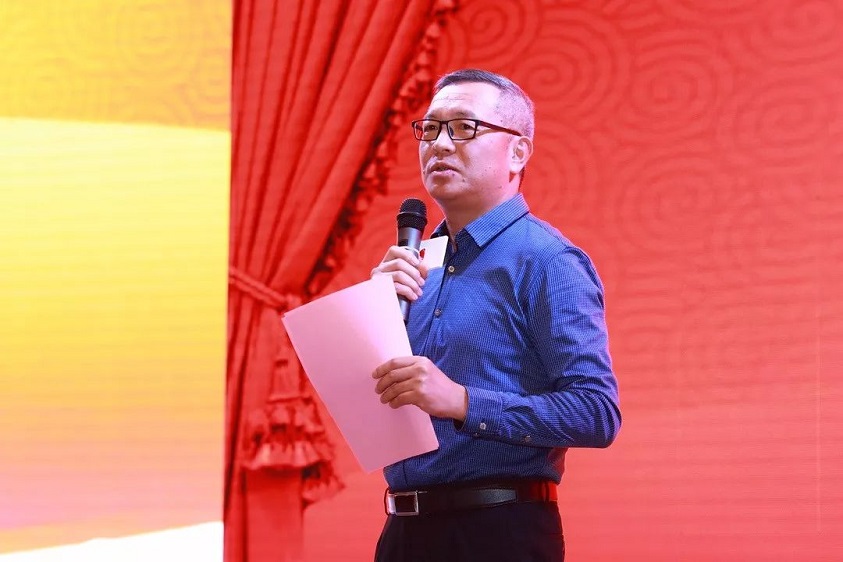 朗姿股份申东日哪儿人,朗姿股份董事长申东日简历