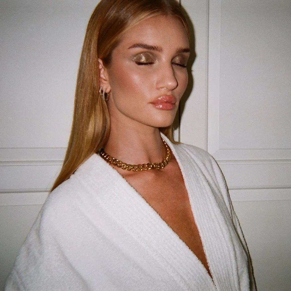 欧阳娜娜40套衣服,欧阳娜娜千金同款衣服