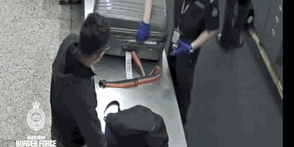 过海关被拉进小黑屋会发生什么,过海关被关进小黑屋怎么办