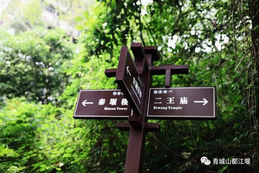 在古村落拍照怎么摆姿势好看,在古堰拍照姿势