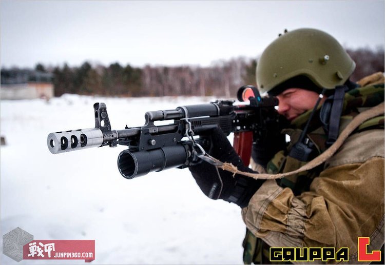 毛熊作战服,毛熊的所有装备