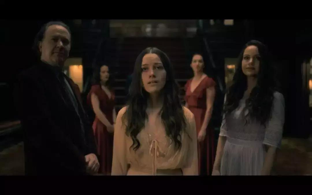 豆瓣评分9.5以上的电影惊悚片国语,豆瓣8.9分惊悚美剧