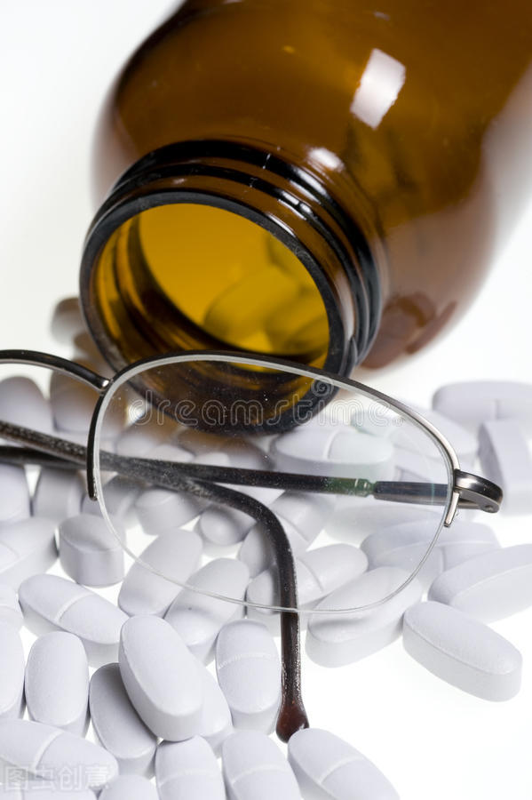 63岁口腔溃疡艾滋病,口腔溃疡查出艾滋病故事