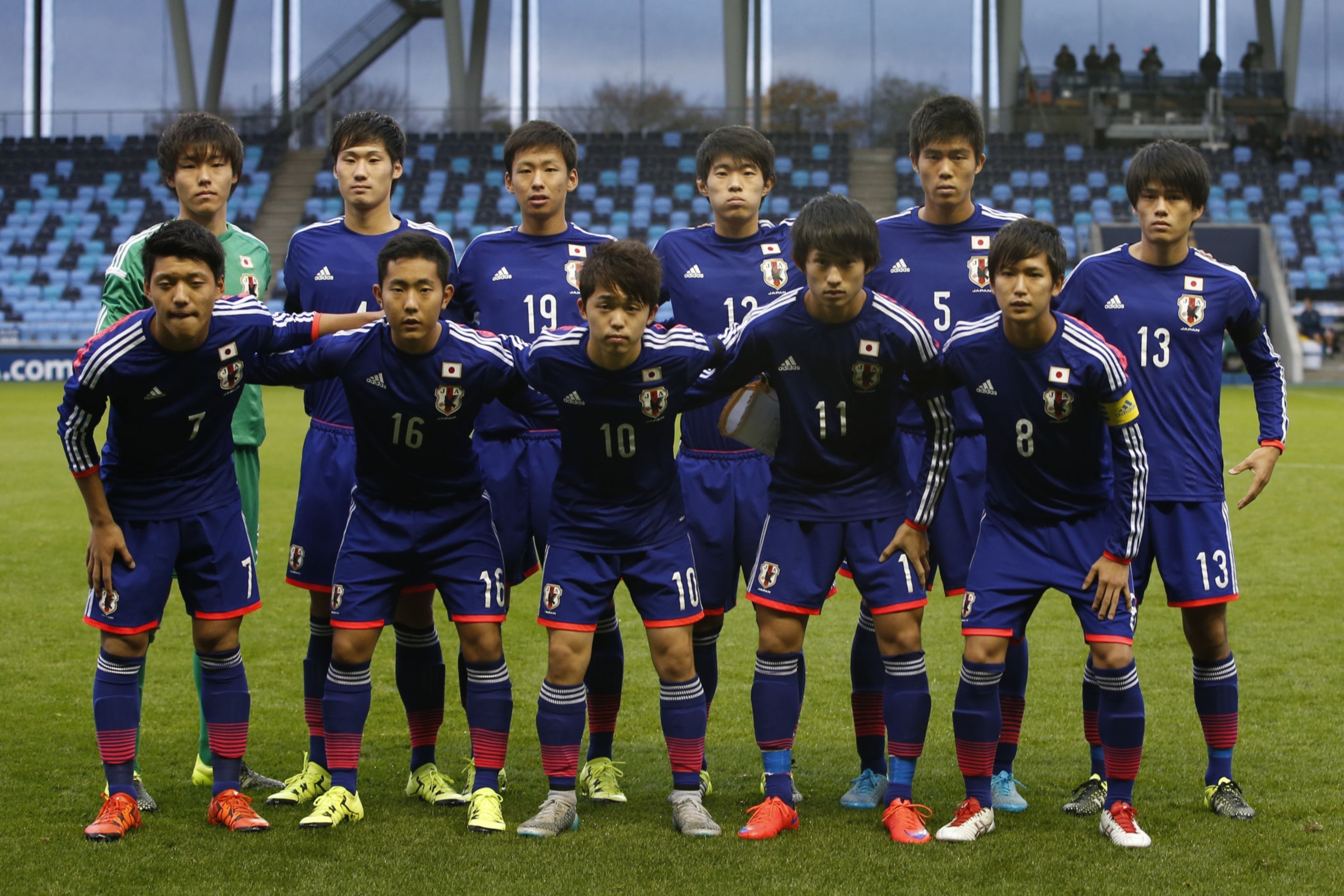 他被誉为平成时代最后的怪物,亦是日本新世代最强妖人